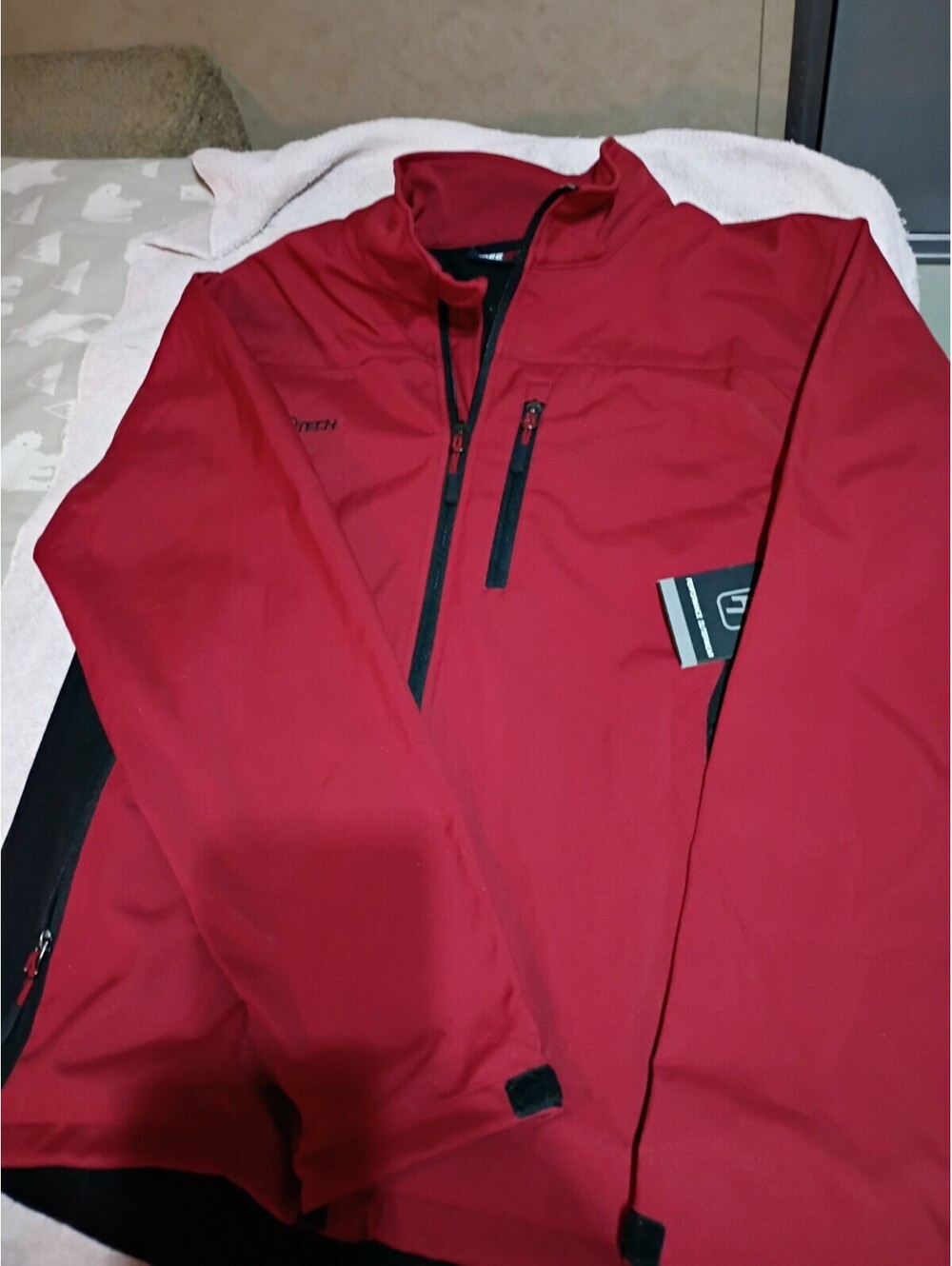 Free Tech Red and Black Softshell Jacket with Zipper Pockets